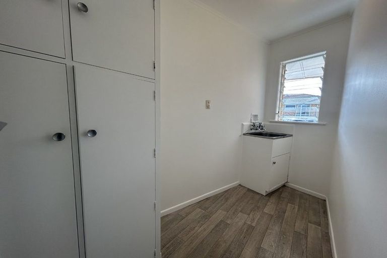 Photo of property in 1/4 Station Road, Papatoetoe, Auckland, 2025