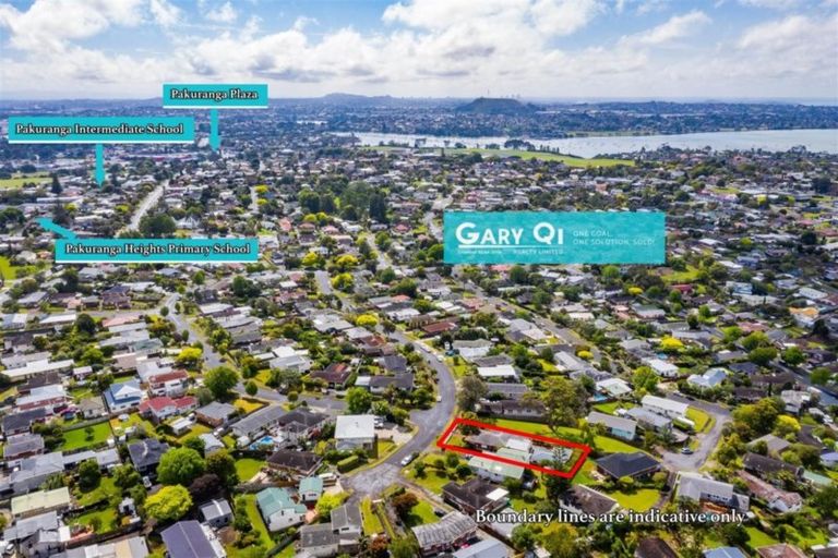 Photo of property in 36 Jade Avenue, Pakuranga Heights, Auckland, 2010