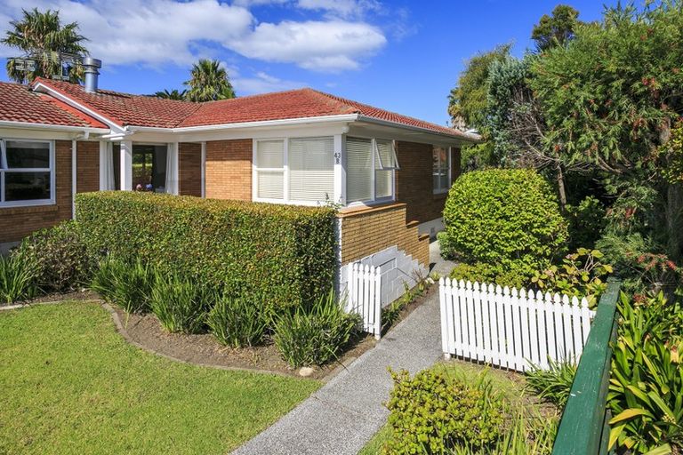 Photo of property in 2/43 Northumberland Avenue, Belmont, Auckland, 0622