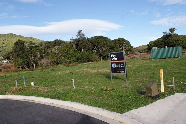 Photo of property in 9 Pihoihoi Close, Waikanae, 5036