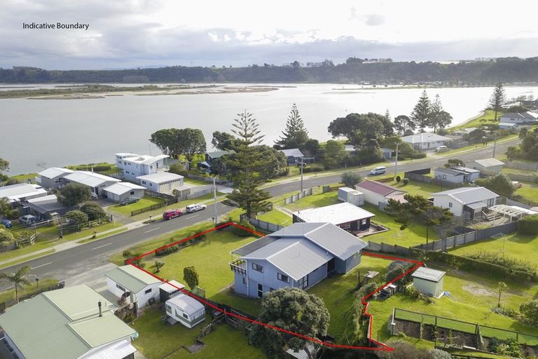 Photo of property in 667 Pukehina Parade, Pukehina, Te Puke, 3189