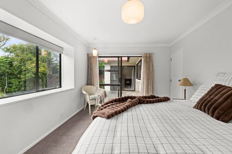 Photo of property in 1/125 Te Mata Road, Havelock North, 4130