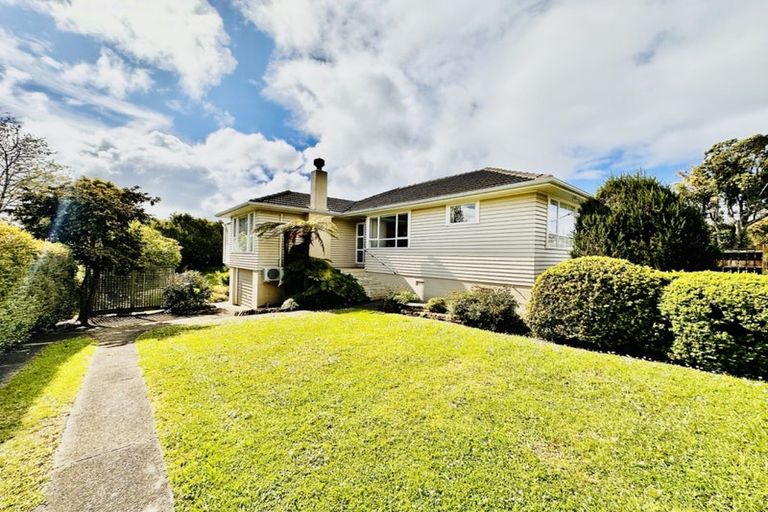 Photo of property in 71 Ridge Road, Howick, Auckland, 2014