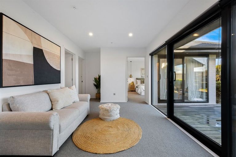 Photo of property in 24 Shillingford Boulevard, Rolleston, 7615