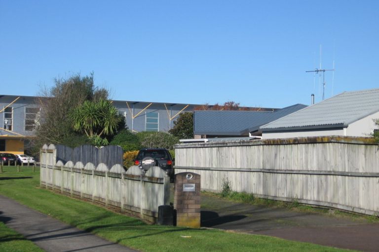 Photo of property in 32 Halcione Close, Flagstaff, Hamilton, 3210