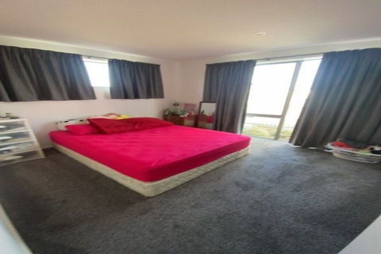 Photo of property in 2/28 Mortlake Street, Islington, Christchurch, 8042