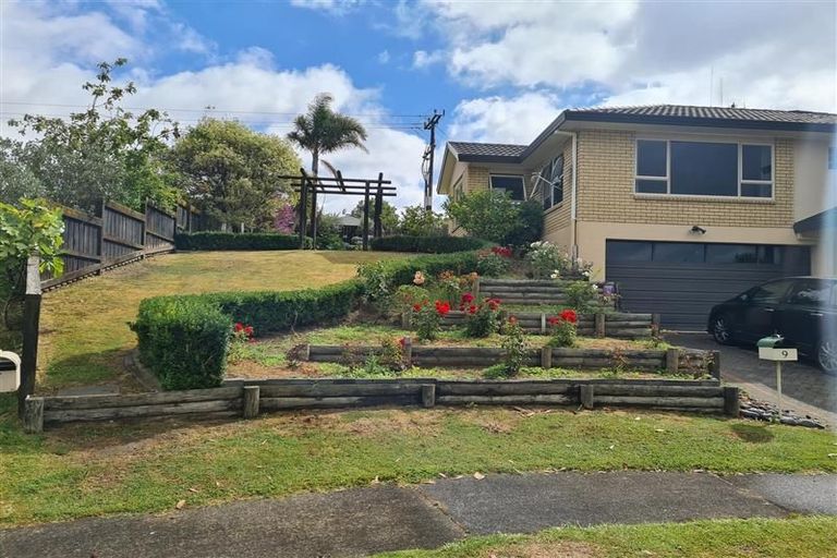 Photo of property in 9 Hereford Place, Grandview Heights, Hamilton, 3200