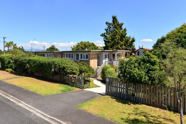 Photo of property in 1 Tarbett Road, Hillcrest, Hamilton, 3216