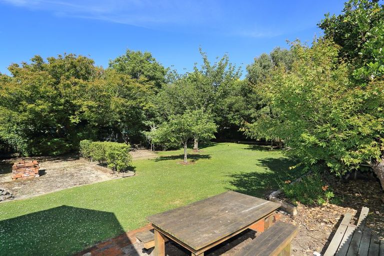 Photo of property in 390 Featherston Street, Palmerston North, 4414