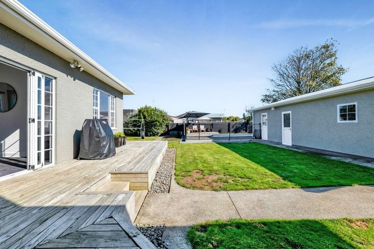 Photo of property in 11 Fantham Street, Hawera, 4610