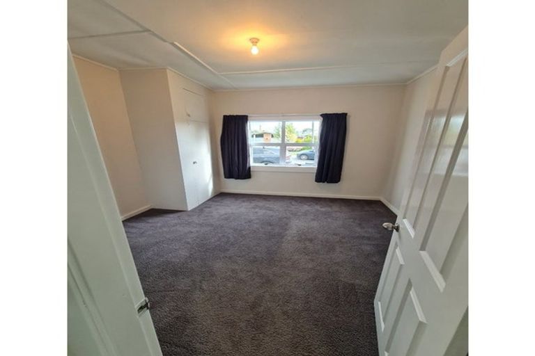 Photo of property in 56 Brooklyn Road, Carterton, 5713