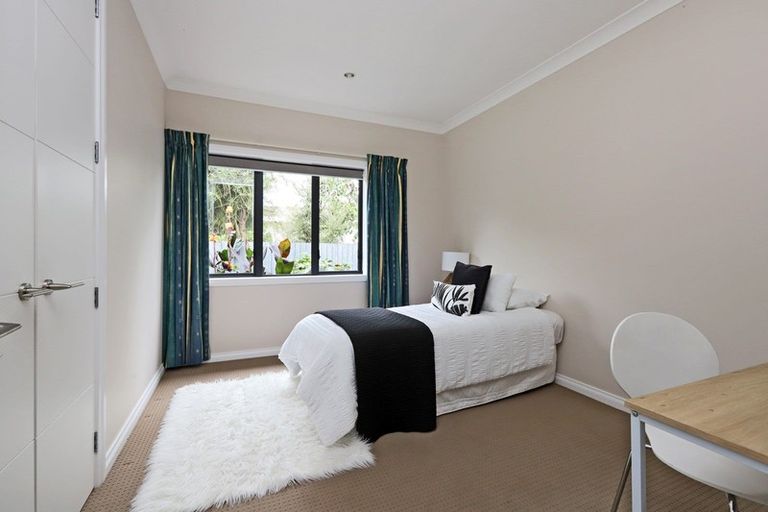 Photo of property in 15a Golding Road, Taradale, Napier, 4112
