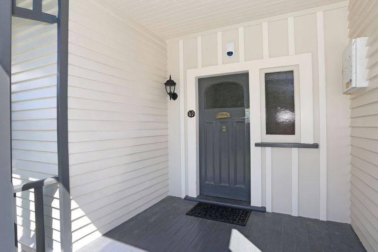 Photo of property in 390 Featherston Street, Palmerston North, 4414