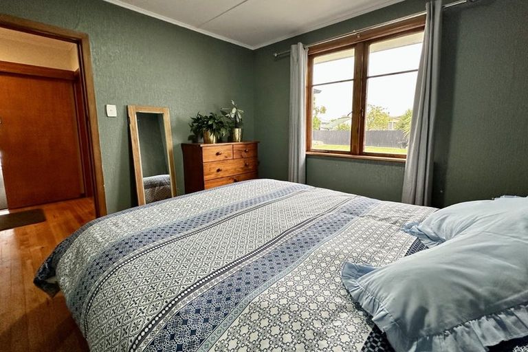 Photo of property in 22 Kettle Avenue, Awapuni, Palmerston North, 4412