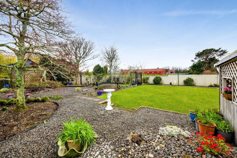 Photo of property in 104 Pembroke Road, Pembroke, Stratford, 4332