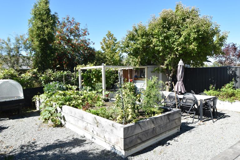 Photo of property in 77 Irishman Drive, Twizel, 7901