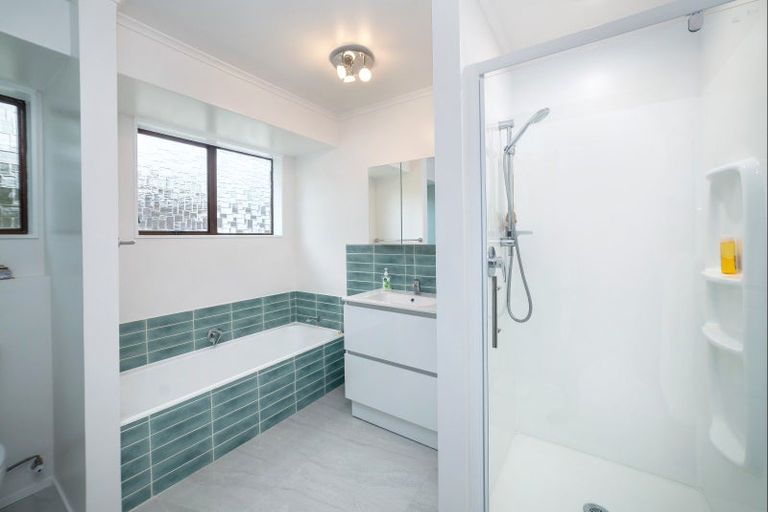 Photo of property in 32 Lowes Place, Solway, Masterton, 5810