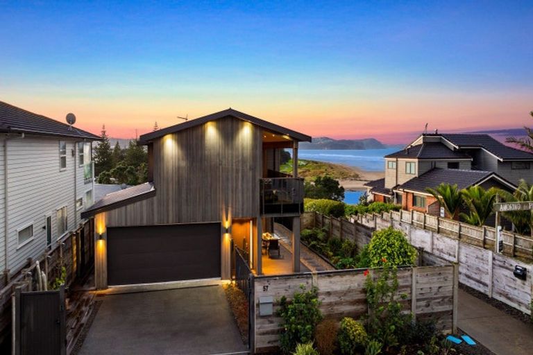 Photo of property in 57 Rosario Crescent, Red Beach, 0932