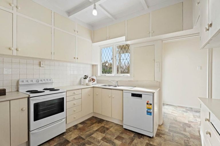 Photo of property in 21 Waiatarua Road, Remuera, Auckland, 1050