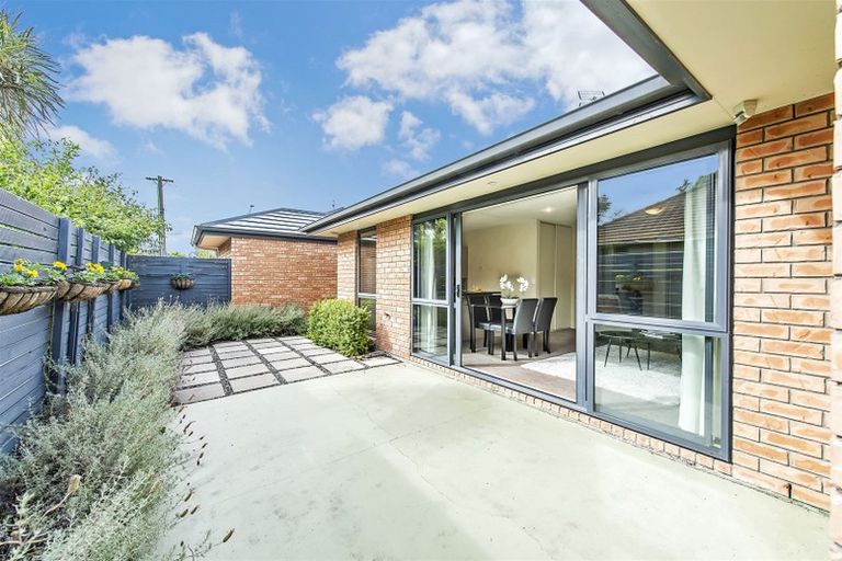 Photo of property in 2/453 Greers Road, Bishopdale, Christchurch, 8053
