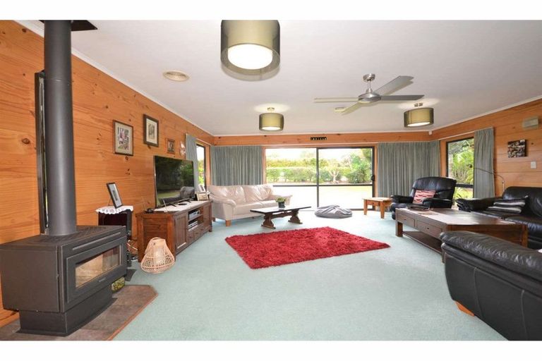 Photo of property in 12 Pa Road, Kerikeri, 0230