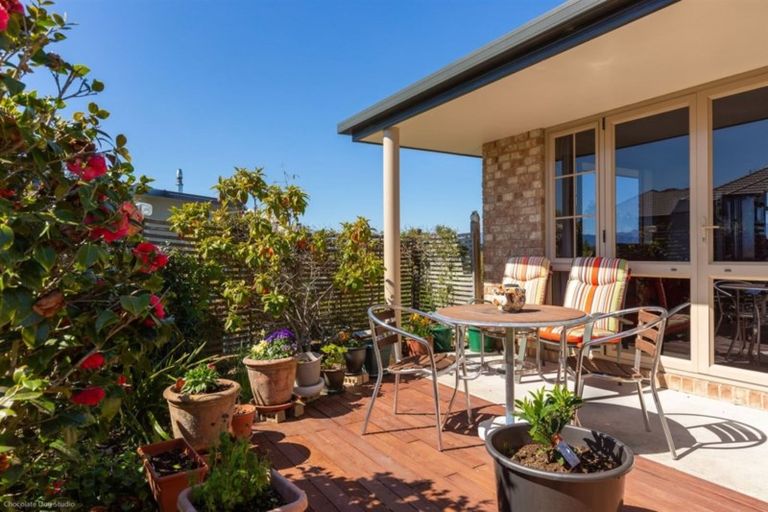 Photo of property in 10 Coutts Place, Mapua, 7005