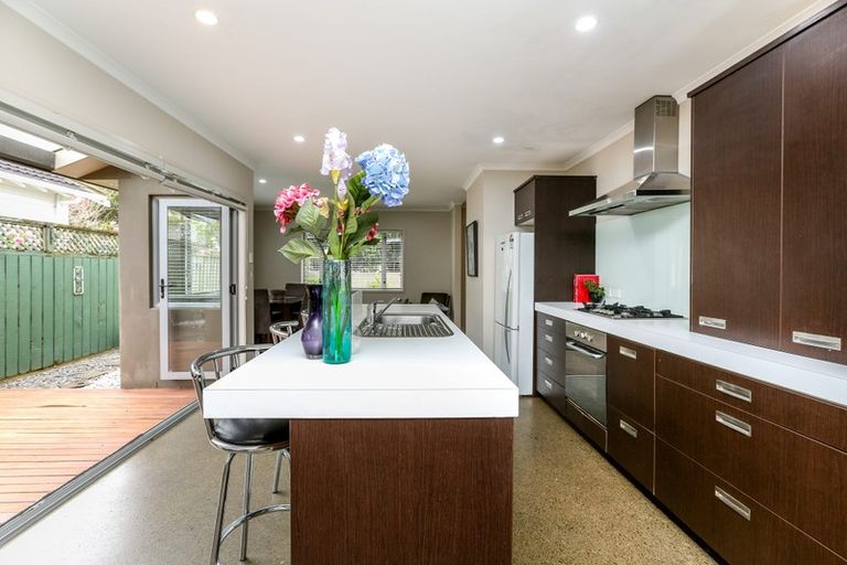 Photo of property in 34 Richmond Street, Fitzroy, New Plymouth, 4312