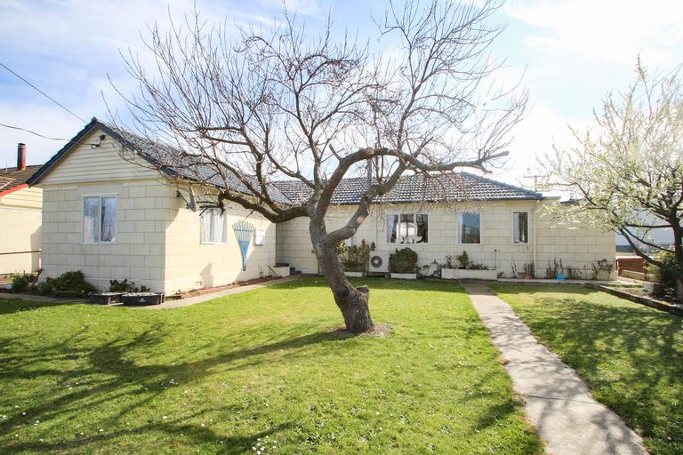 Photo of property in 1 Dart Street, Oamaru North, Oamaru, 9400