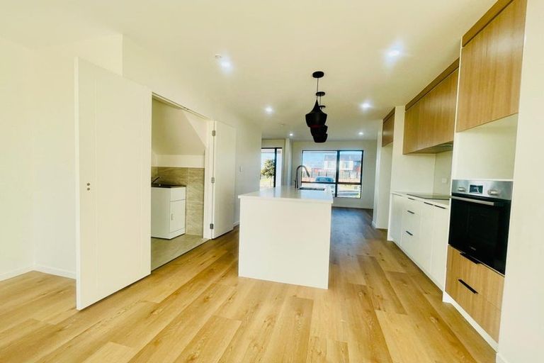 Photo of property in 57 Paapaakiri Loop, Takanini, 2112