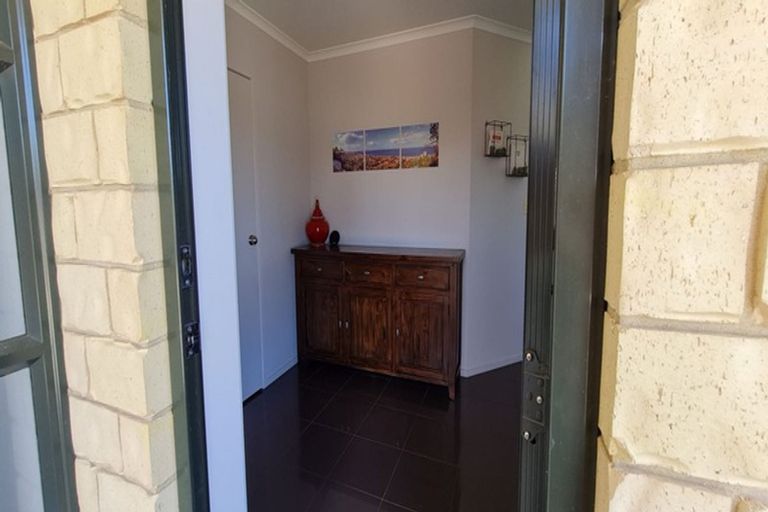 Photo of property in 22 Ranchod Terrace, Pukekohe, 2120