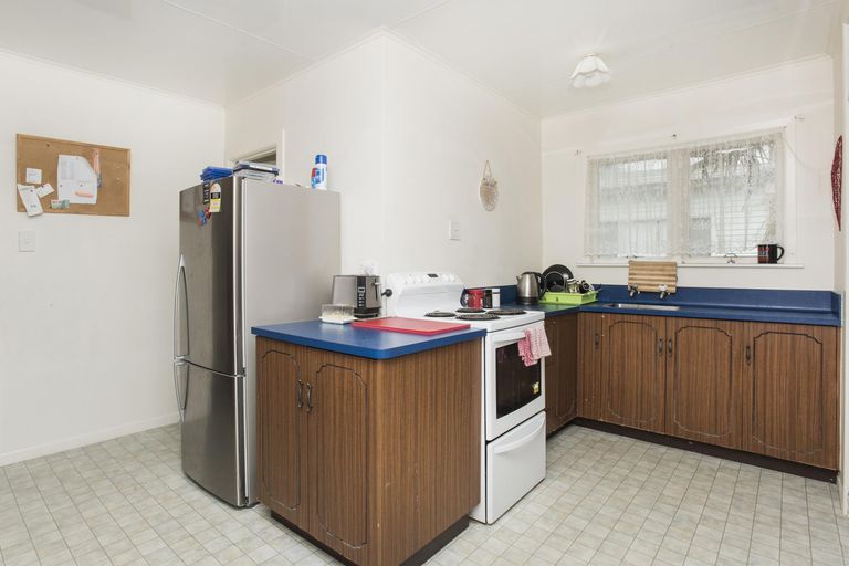 Photo of property in 14 Tui Street, Outer Kaiti, Gisborne, 4010