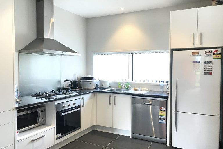 Photo of property in 9 Walsh Road, Papakura, 2110