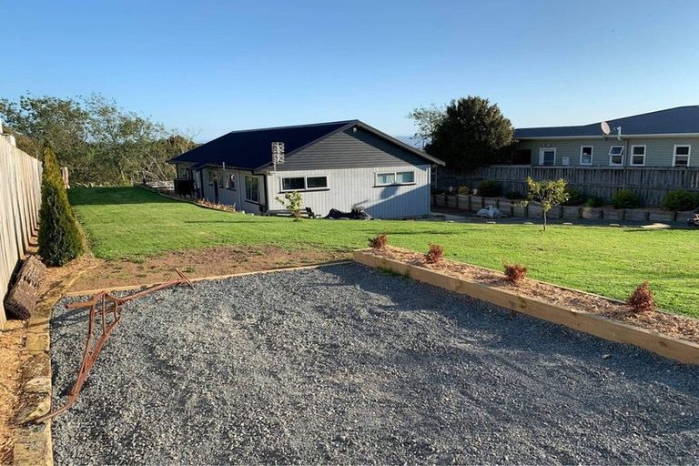 Photo of property in 47 Burrow Road, Pukekohe, 2120