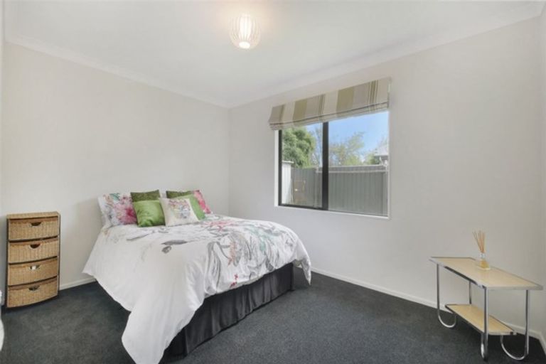 Photo of property in 1 Teal Close, Woolston, Christchurch, 8023