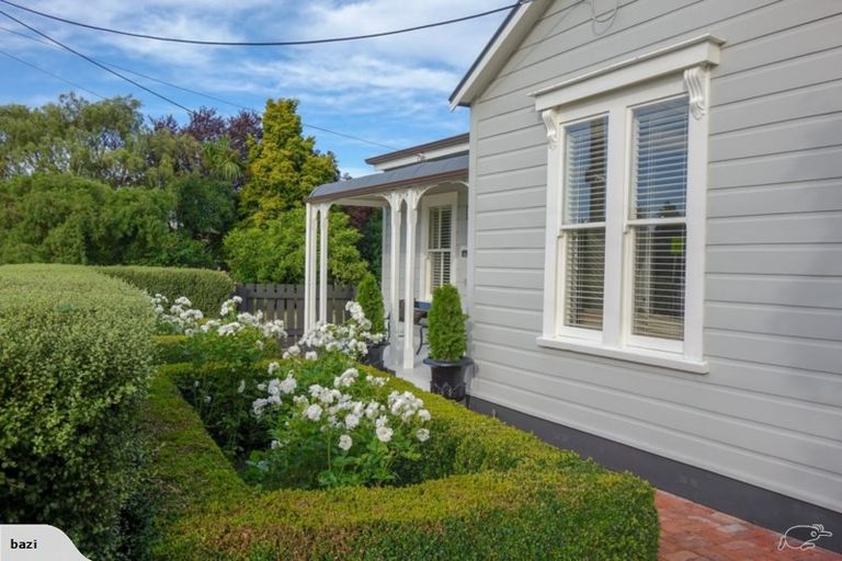 Photo of property in 10 Dixon Street, Carterton, 5713