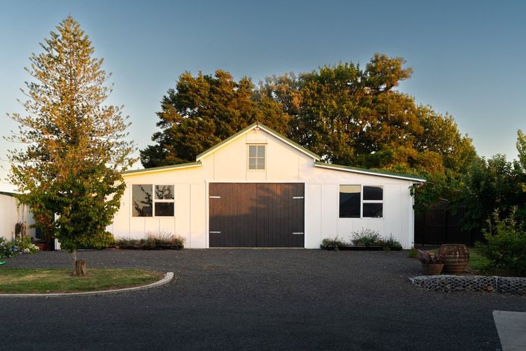 Photo of property in 33 Lee Road, Burbush, Hamilton, 3289