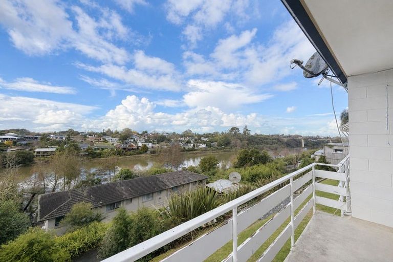 Photo of property in 1/1196 Victoria Street, Whitiora, Hamilton, 3200
