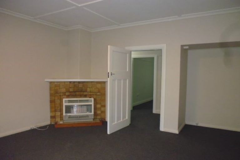 Photo of property in 83 Cambridge Terrace, Waterloo, Lower Hutt, 5011