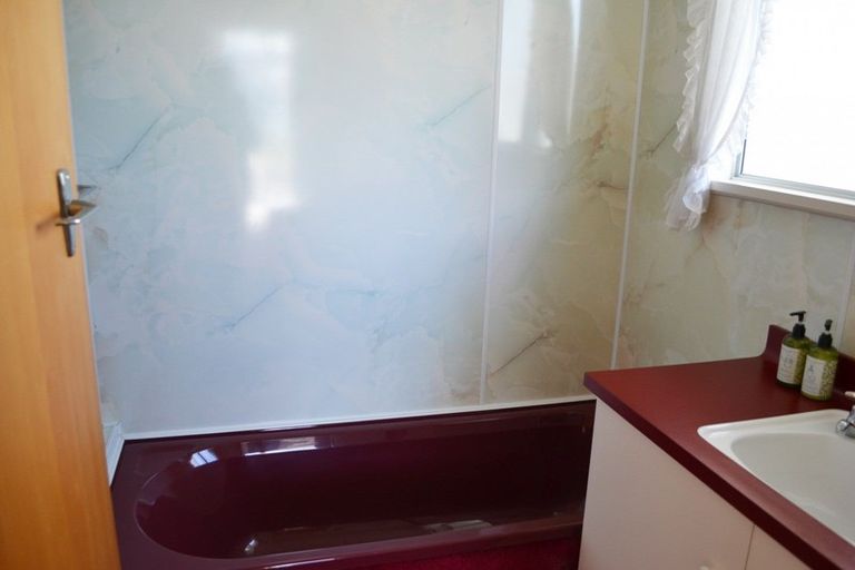 Photo of property in 5 Railway Terrace, Glenavy, Waimate, 7980