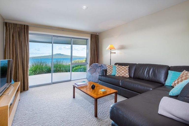 Photo of property in 52 Seacliffe Avenue, Belmont, Auckland, 0622