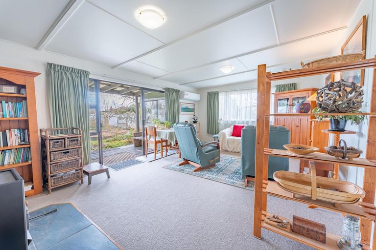 Photo of property in 8 Moorhouse Street, Waimate, 7924