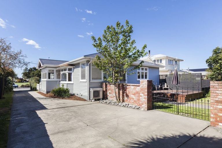Photo of property in 29 Waltham Road, Sydenham, Christchurch, 8023