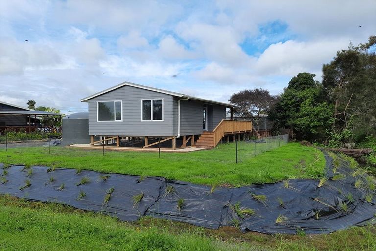 Photo of property in 25 Parakai Avenue, Parakai, 0830