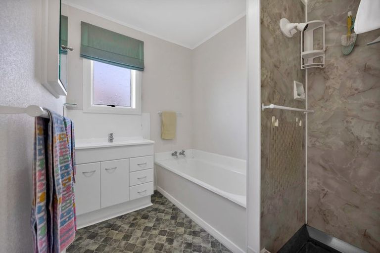 Photo of property in 7 Caplen Street, Hawera, 4610