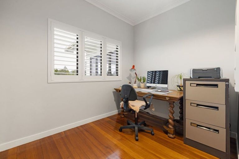 Photo of property in 150 Lake Crescent, Hamilton Lake, Hamilton, 3204