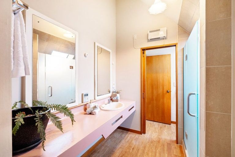 Photo of property in 40 Browns Road, St Albans, Christchurch, 8014