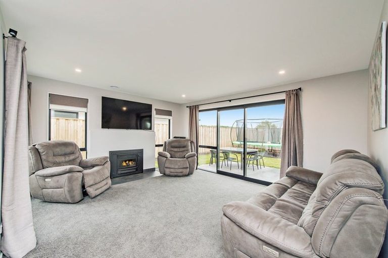 Photo of property in 29 Te Kanawa Lane, Rolleston, 7615