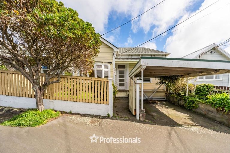 Photo of property in 244 Rintoul Street, Berhampore, Wellington, 6023