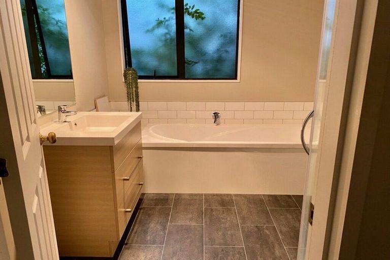 Photo of property in 213 Pukete Road, Pukete, Hamilton, 3200