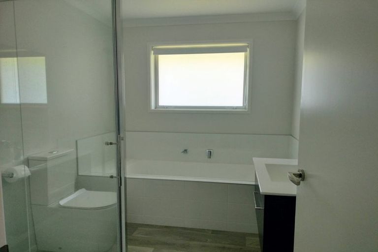 Photo of property in 9 Anatere Rise, Athenree, Waihi Beach, 3177